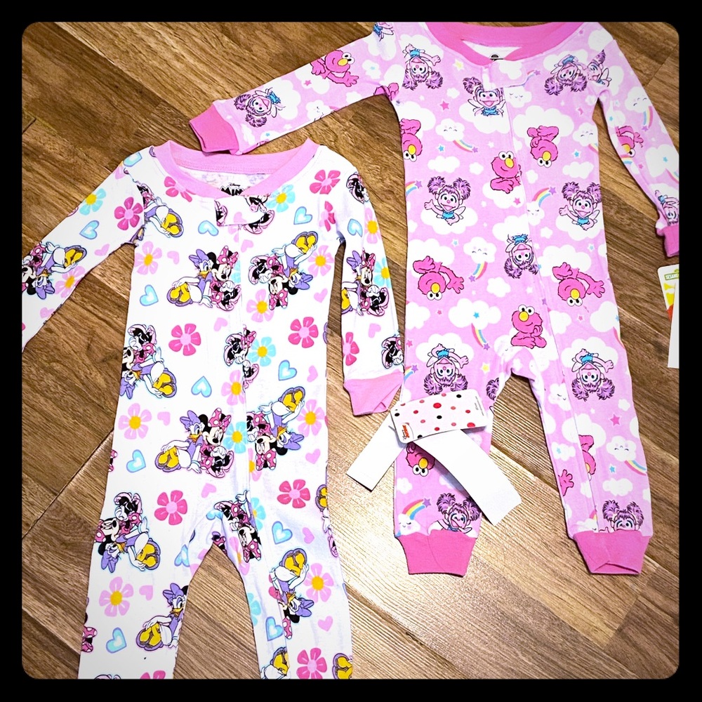 Disney Minnie blanket Sleeper/Sesame Street 12M💕